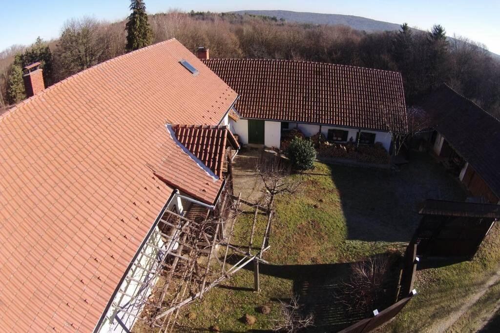 Stilvolles Landhaus Im Dreilaendereck Felsőszölnök Extérieur photo